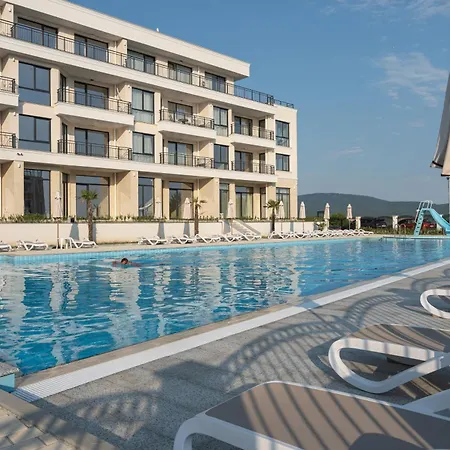 Costa Azzurra Aparthotel Ahtopol