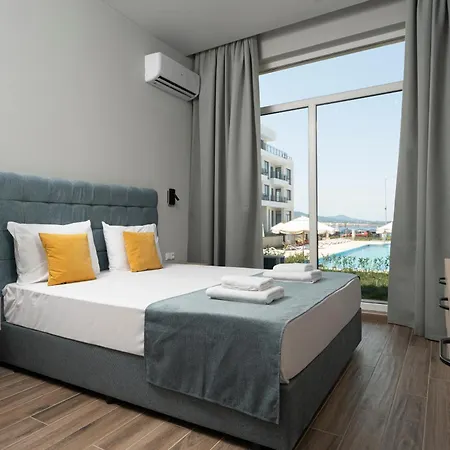 Lägenhetshotell Costa Azzurra Free Parking 3*
