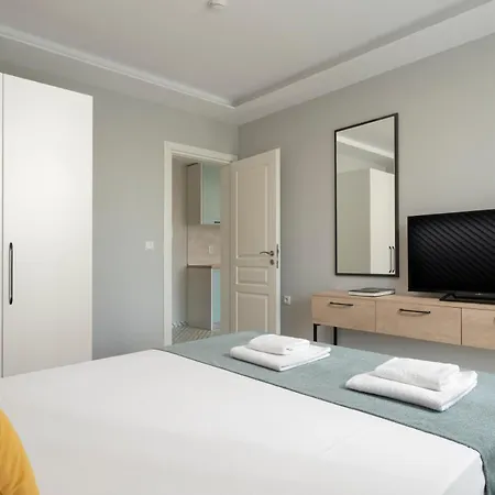 Costa Azzurra Free Parking 3*