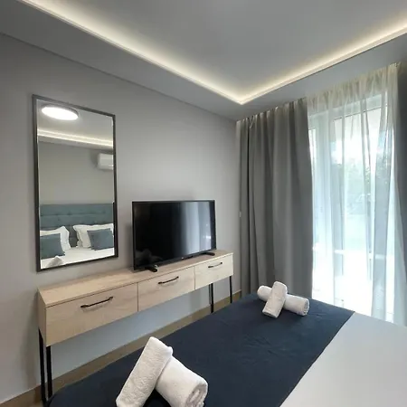 Costa Azzurra Free Parking Lägenhetshotell 3*