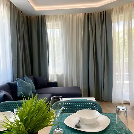 Costa Azzurra Апарт-отель 3*