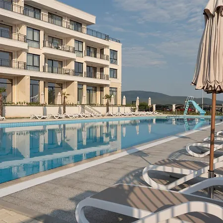 Lägenhetshotell Costa Azzurra Free Parking 3*