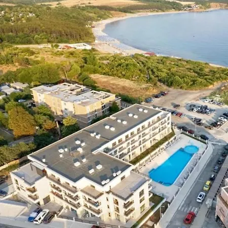 Costa Azzurra Free Parking Lägenhetshotell