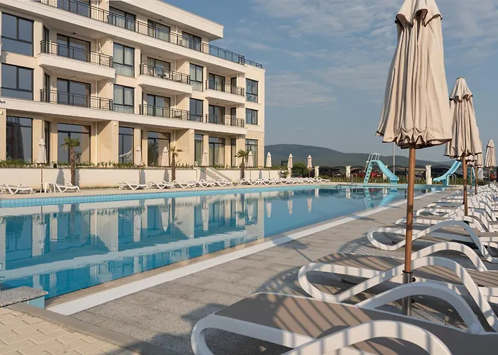 Ξενοδοχείο με διαμερίσματα Costa Azzurra 3*