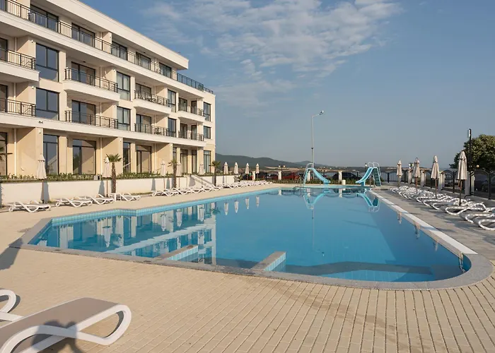 Ξενοδοχείο με διαμερίσματα Costa Azzurra 3*