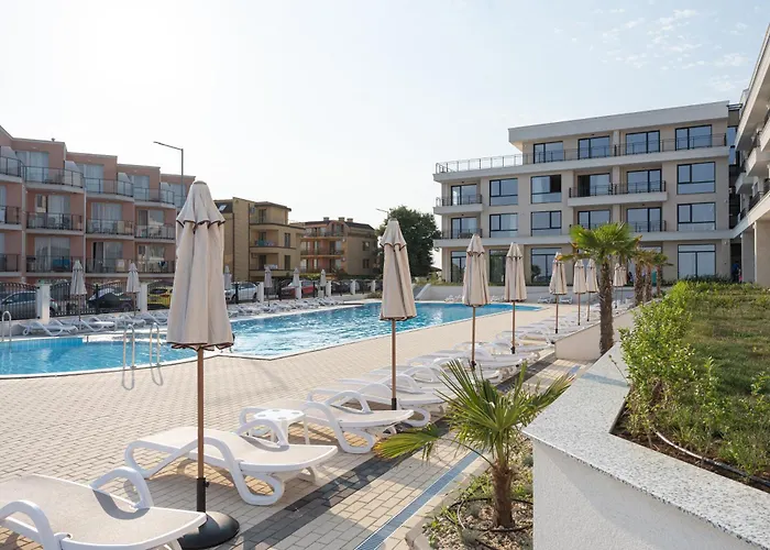 Ξενοδοχείο με διαμερίσματα Costa Azzurra 3*